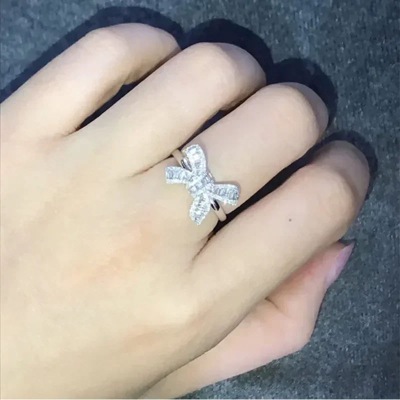 Luxury Lifestyle Jewelry - 2026 빅 보우 노트 고급 큐빅
